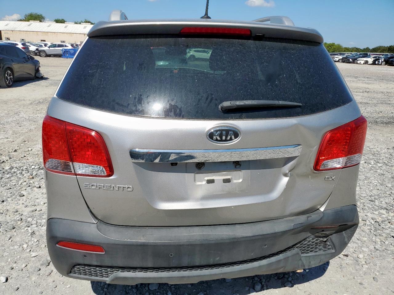 2013 Kia Sorento Ex - Image 6