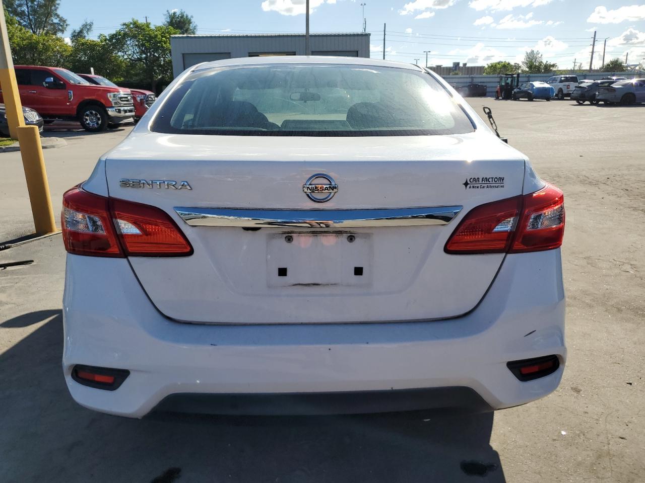 2019 Nissan Sentra S - Фото 6