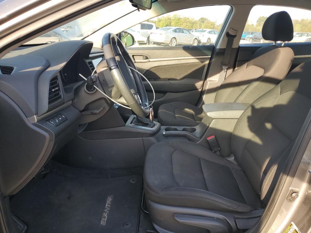 2020 Hyundai Elantra Sel - Фото 7