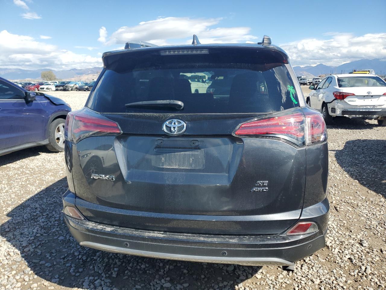 2016 Toyota Rav4 Se - Фото 6