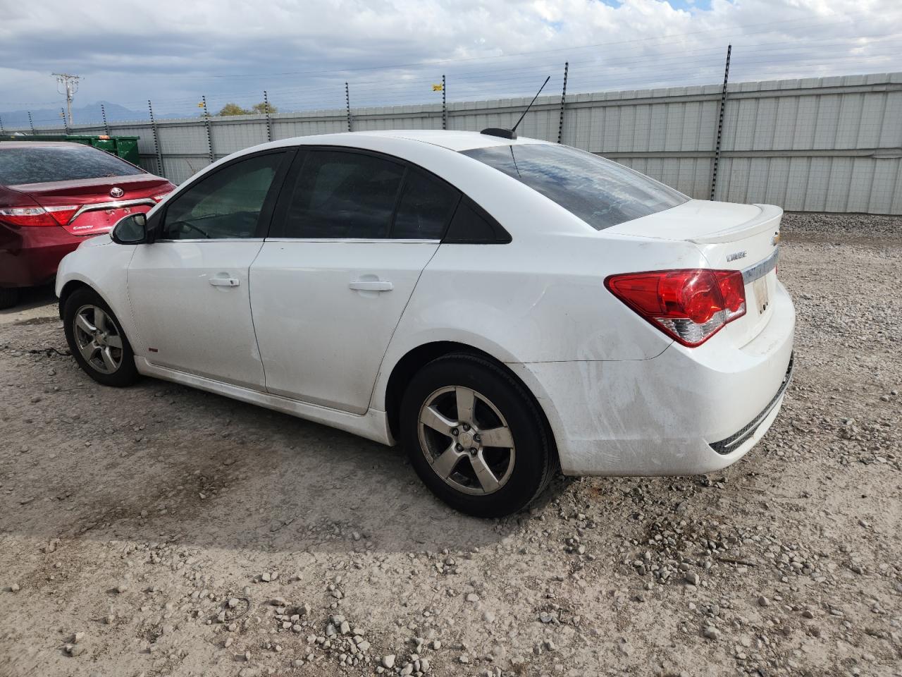 2015 Chevrolet Cruze Lt - Image 2