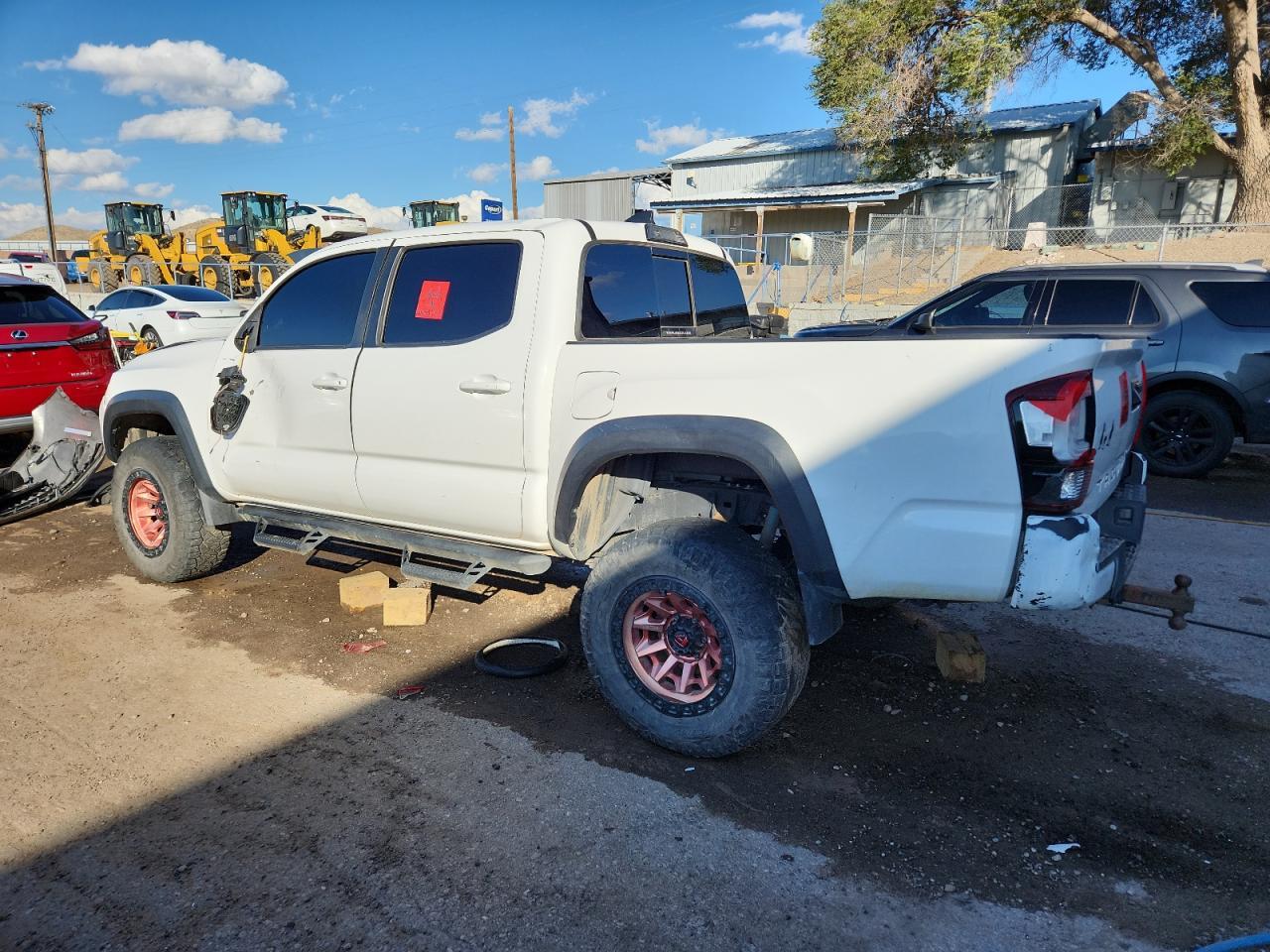 2019 Toyota Tacoma Double Cab - Фото 2