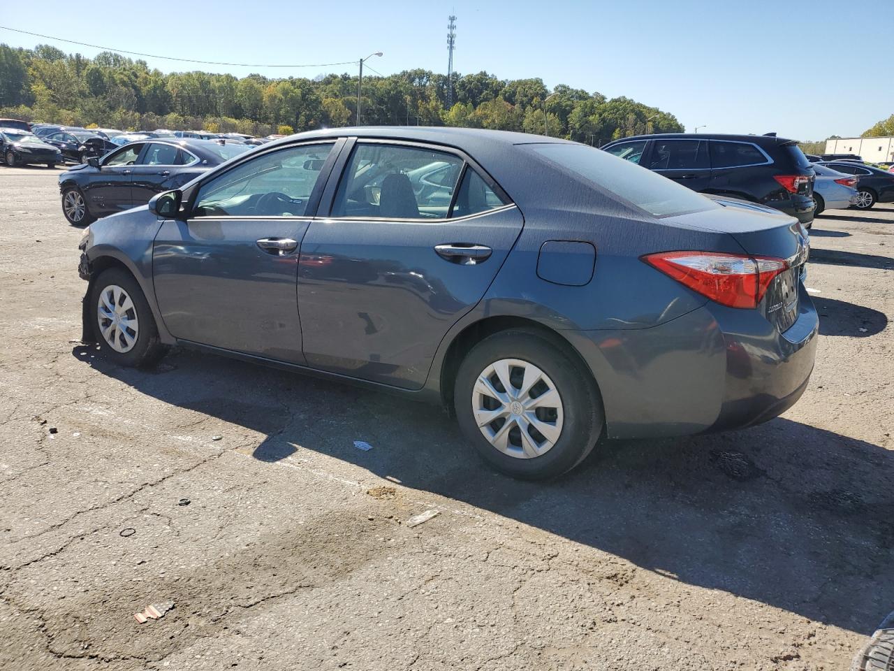 2015 Toyota Corolla L - Фото 2