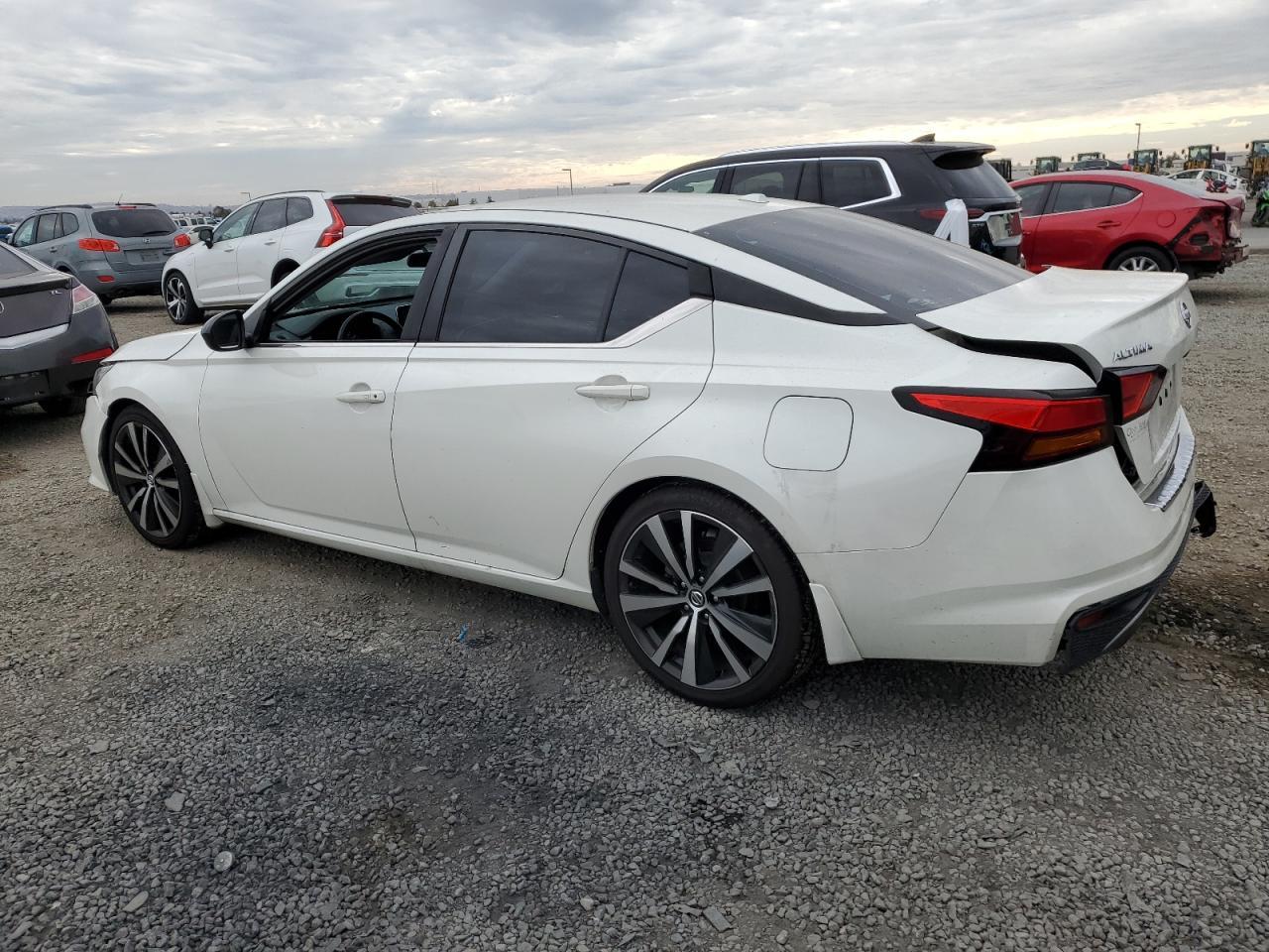 2019 Nissan Altima Sr - Image 2