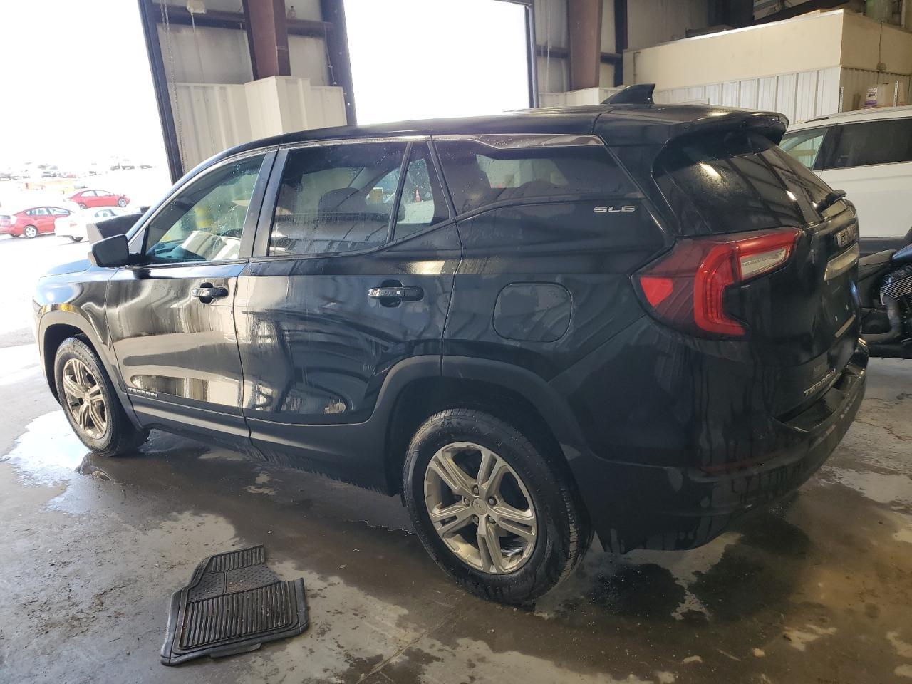 2022 GMC Terrain Sle - Image 2