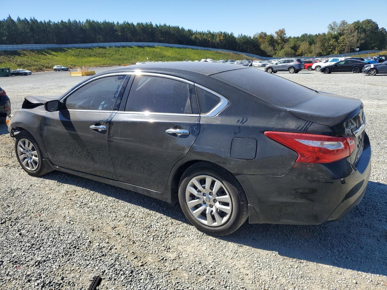 2017 Nissan Altima 2.5 - Image 2