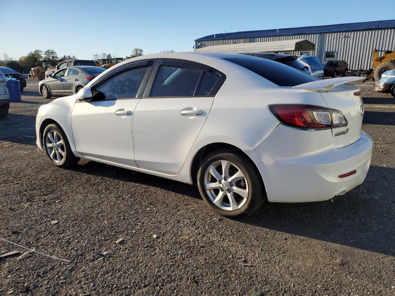 2010 Mazda 3 I - Image 2
