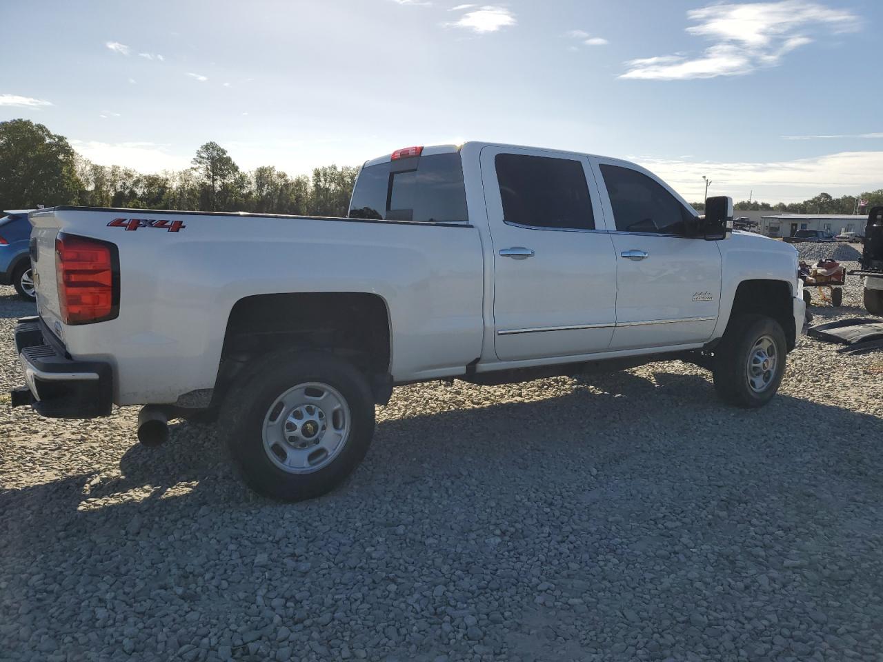 2019 Chevrolet Silverado K2500 High Country - Фото 3