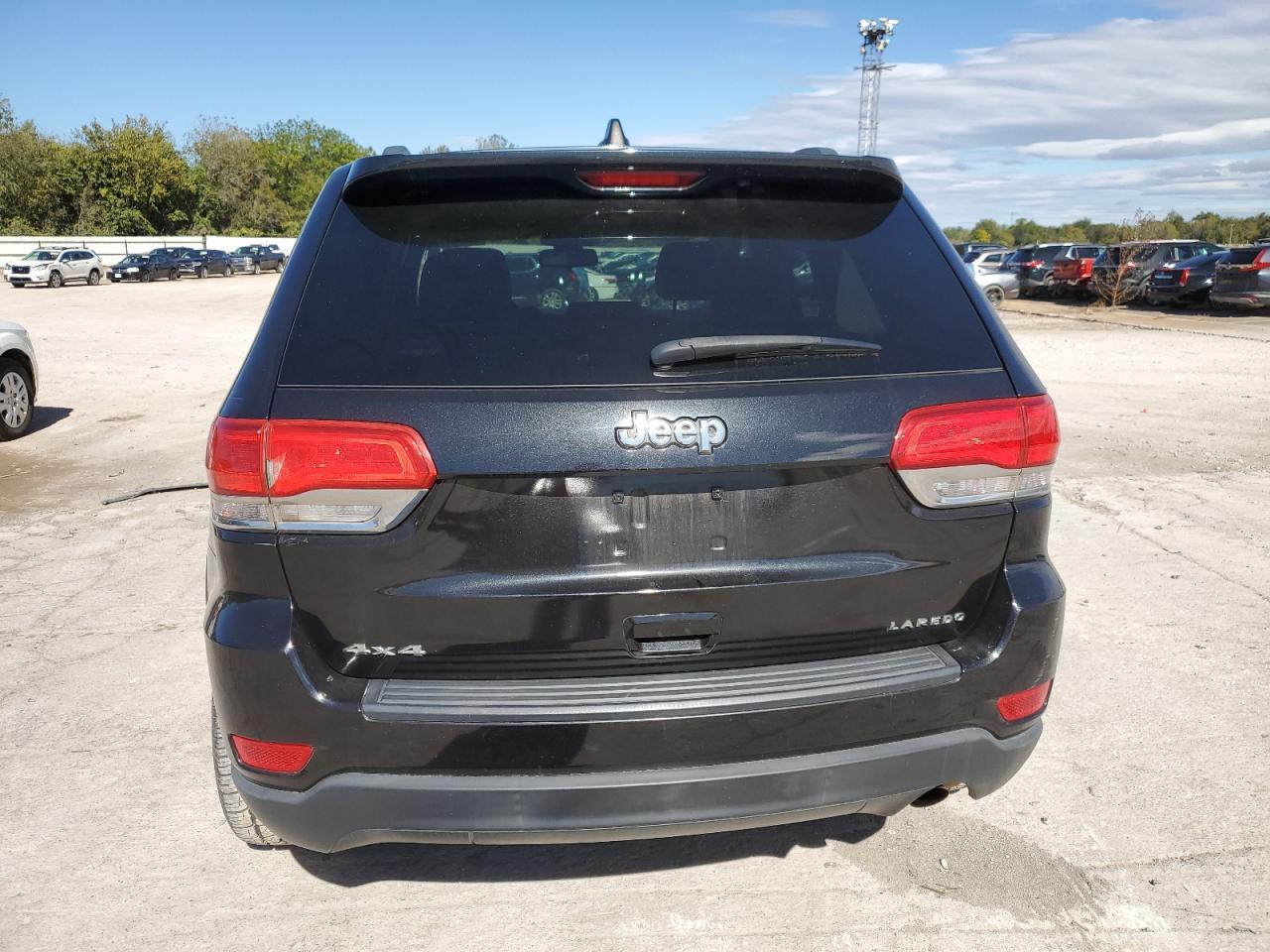 2014 Jeep Grand Cherokee Laredo - Image 6