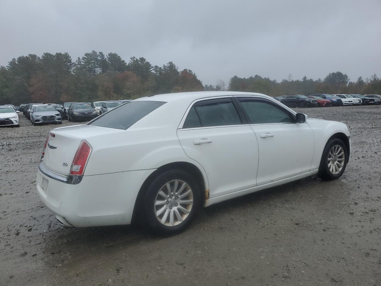 2012 Chrysler 300 - Фото 3