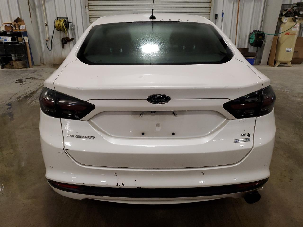2014 Ford Fusion Se - Фото 6