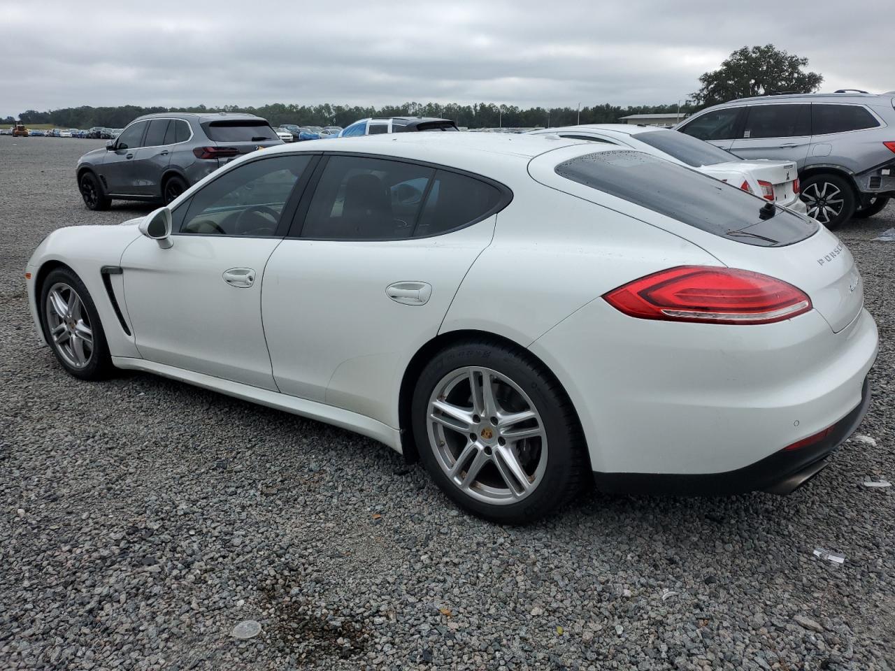 2015 Porsche Panamera 2 - Фото 2