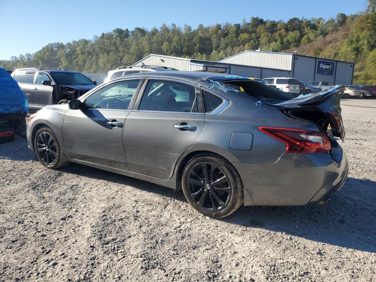 2017 Nissan Altima 2.5 - Image 2