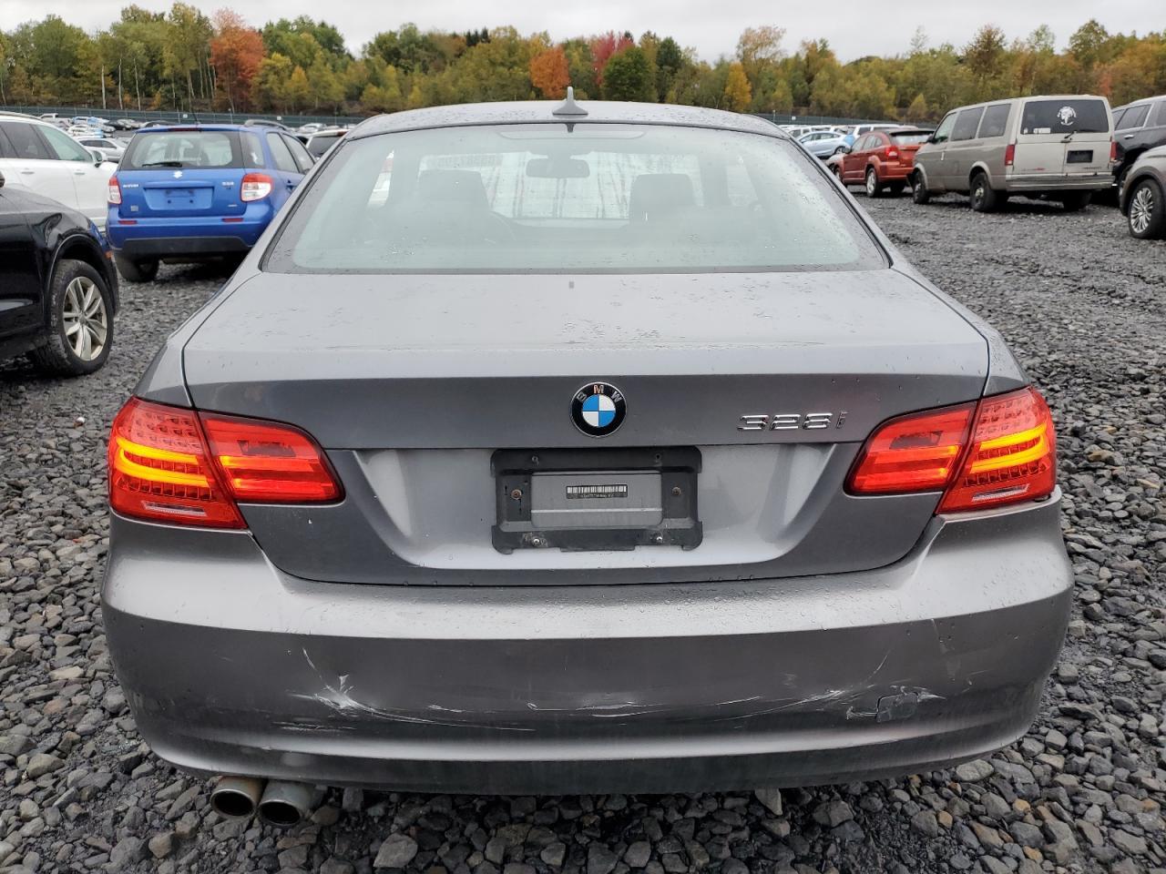 2011 BMW 328 Xi Sulev - Image 6