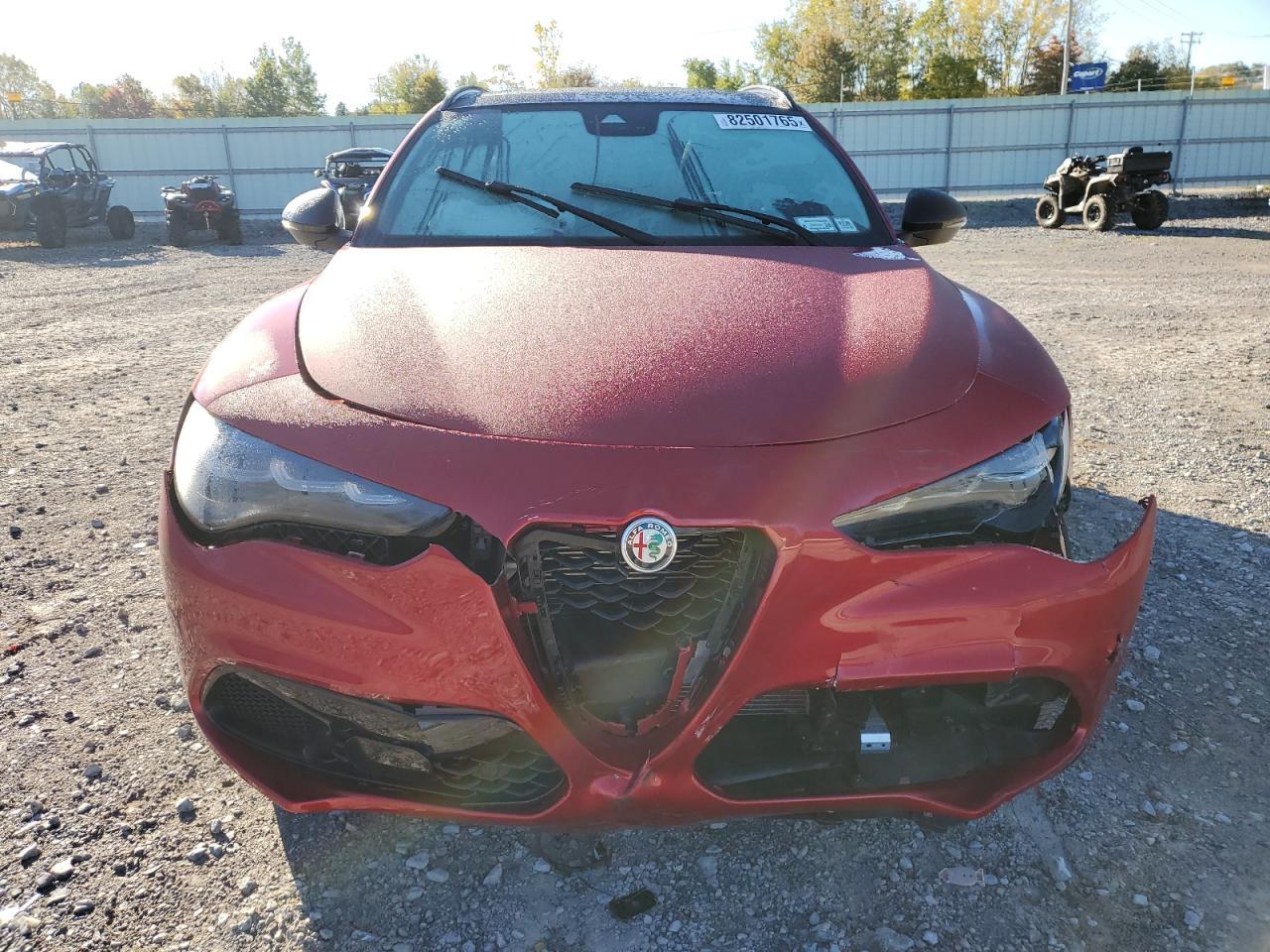 2024 Alfa Romeo Stelvio Ti - Image 5