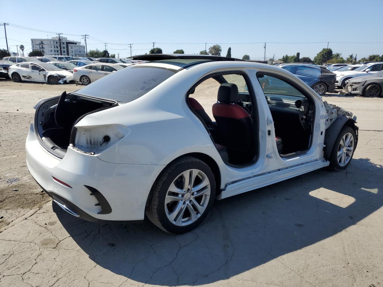 2020 Mercedes-Benz A 220 - Фото 3