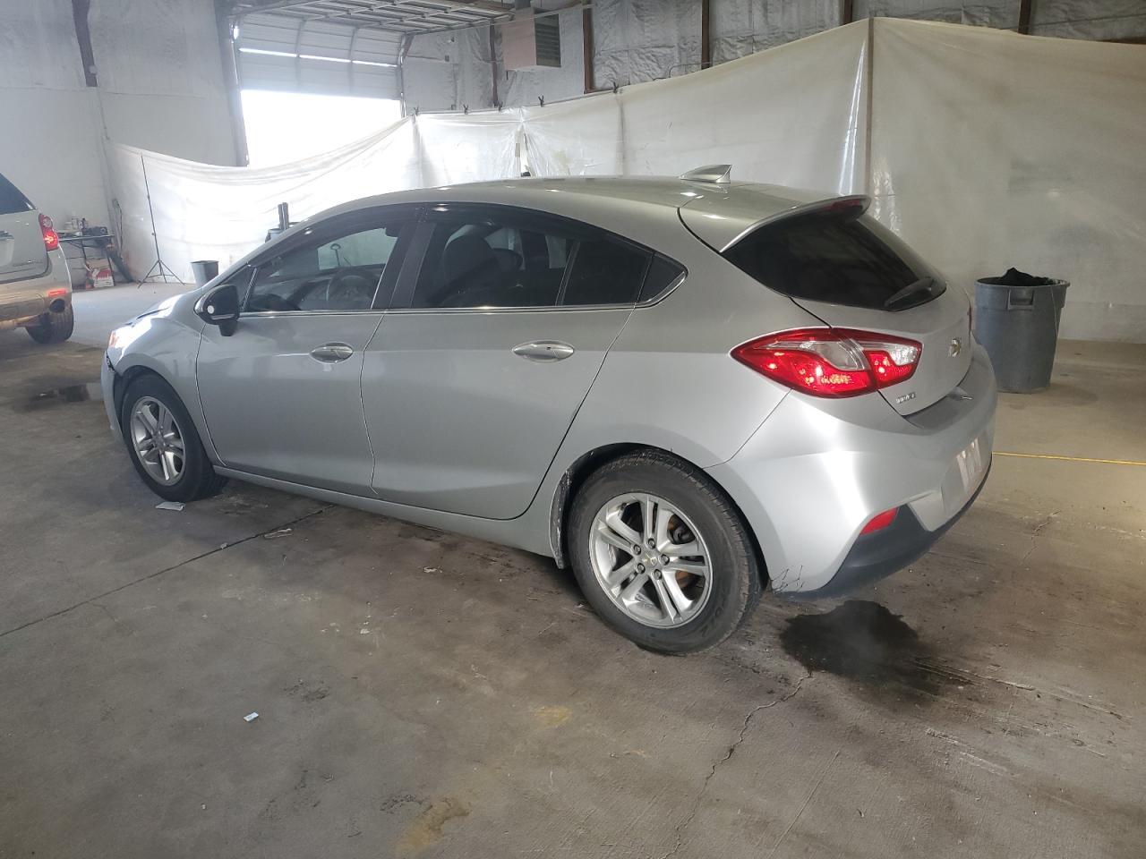 2018 Chevrolet Cruze Lt - Фото 2