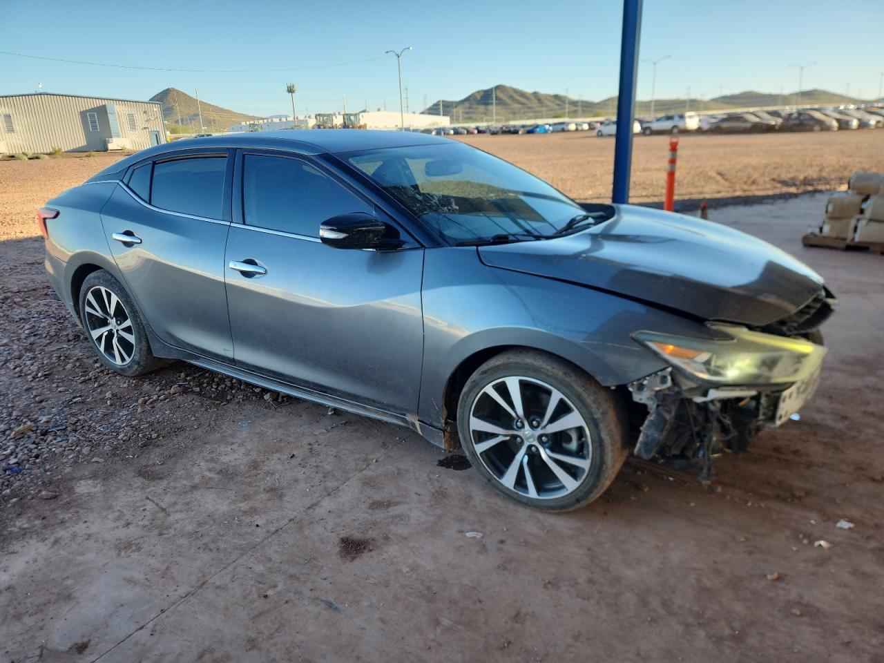 2017 Nissan Maxima 3.5S - Image 4