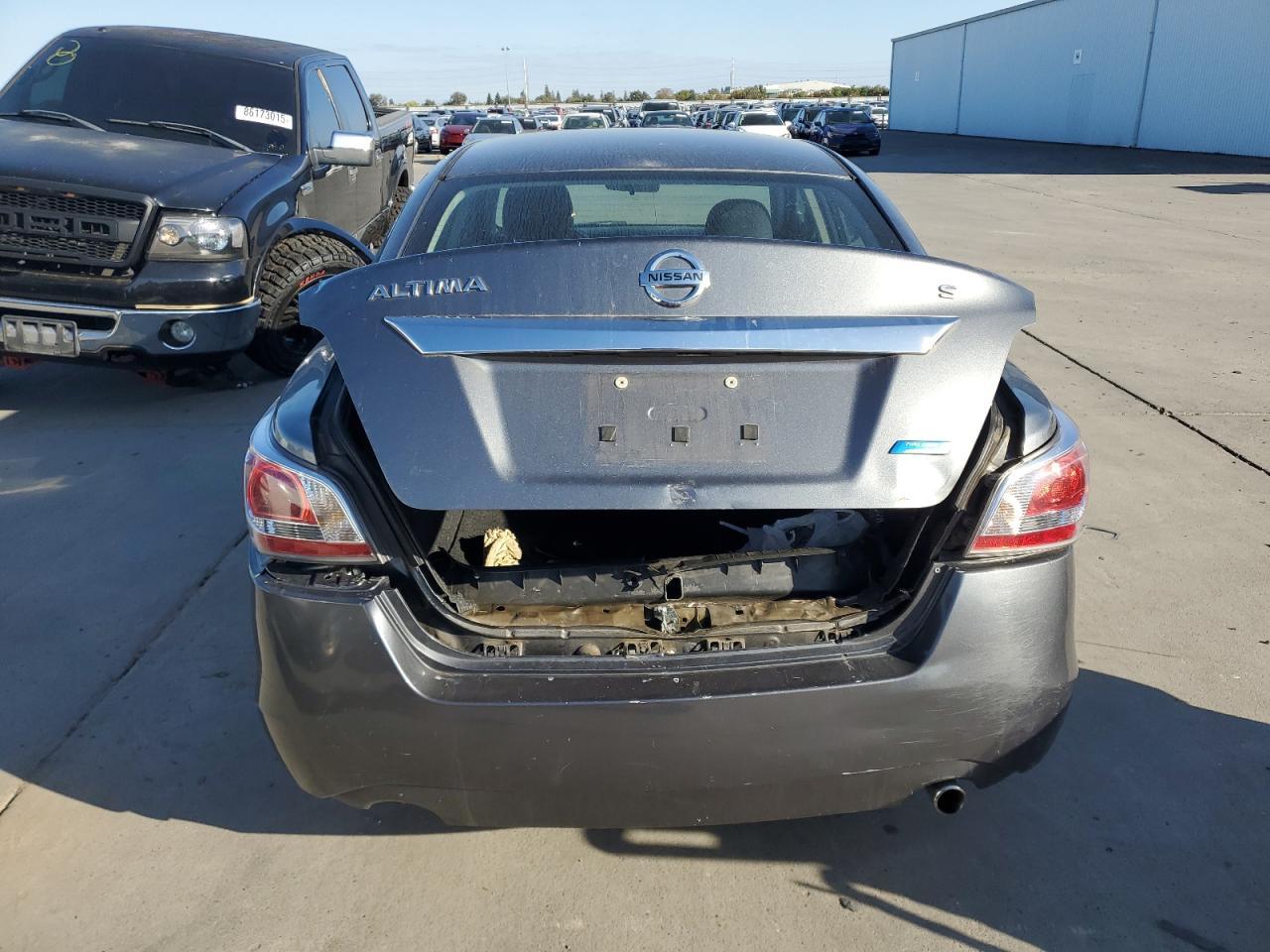 2014 Nissan Altima 2.5 - Image 6