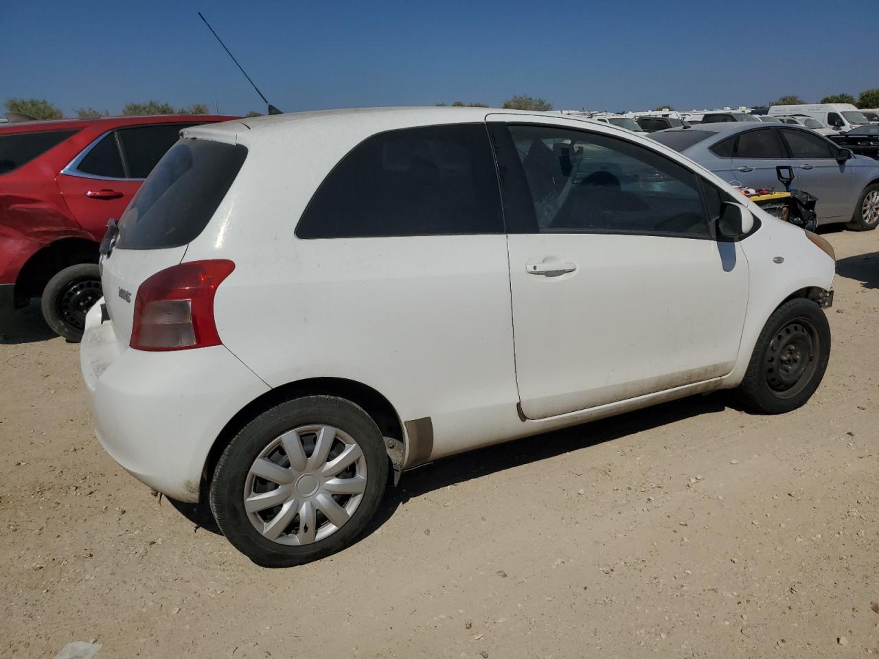 2008 Toyota Yaris - Image 3