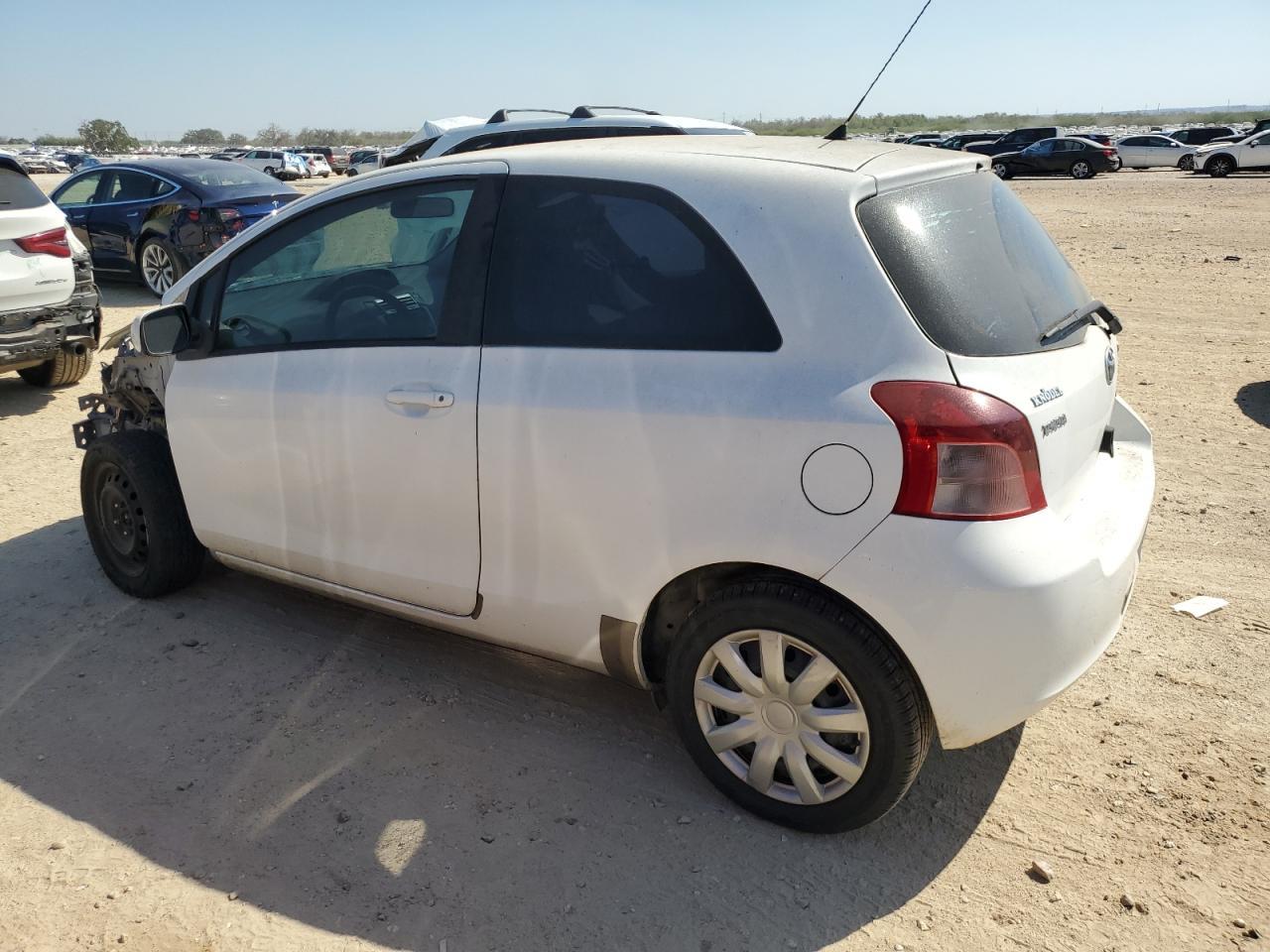 2008 Toyota Yaris - Image 2