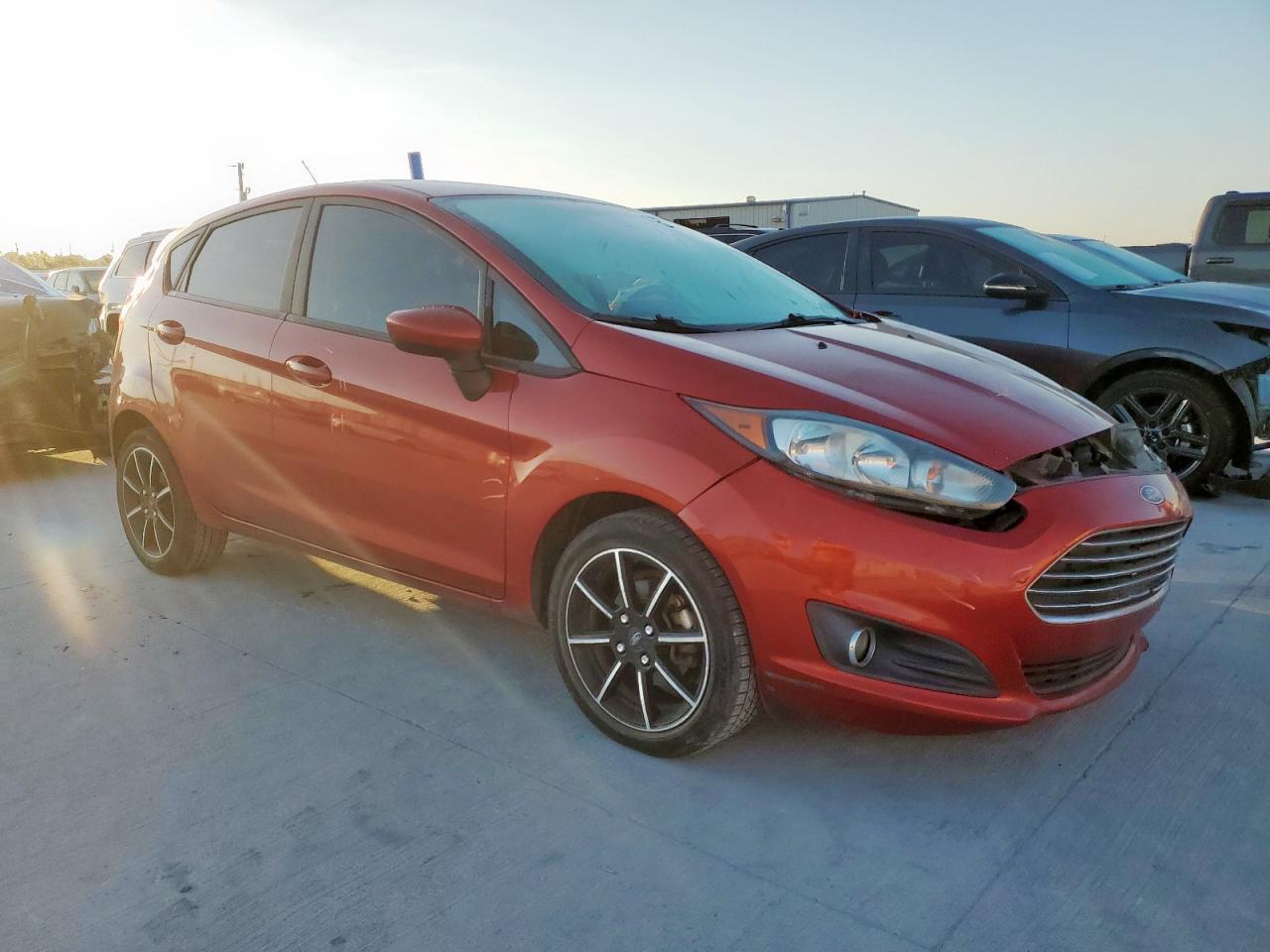 2018 Ford Fiesta Se - Фото 4