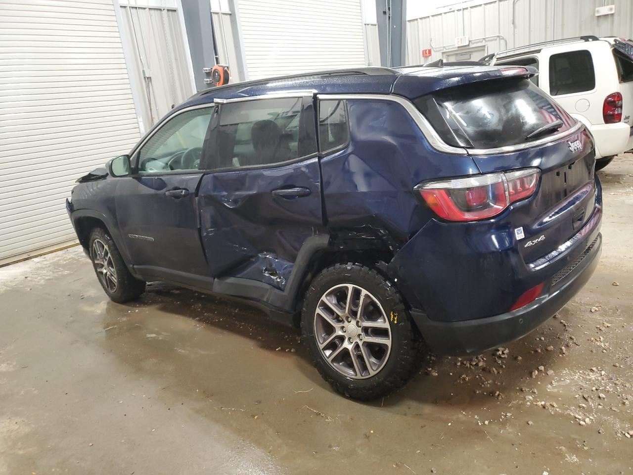 2020 Jeep Compass Latitude - Фото 2