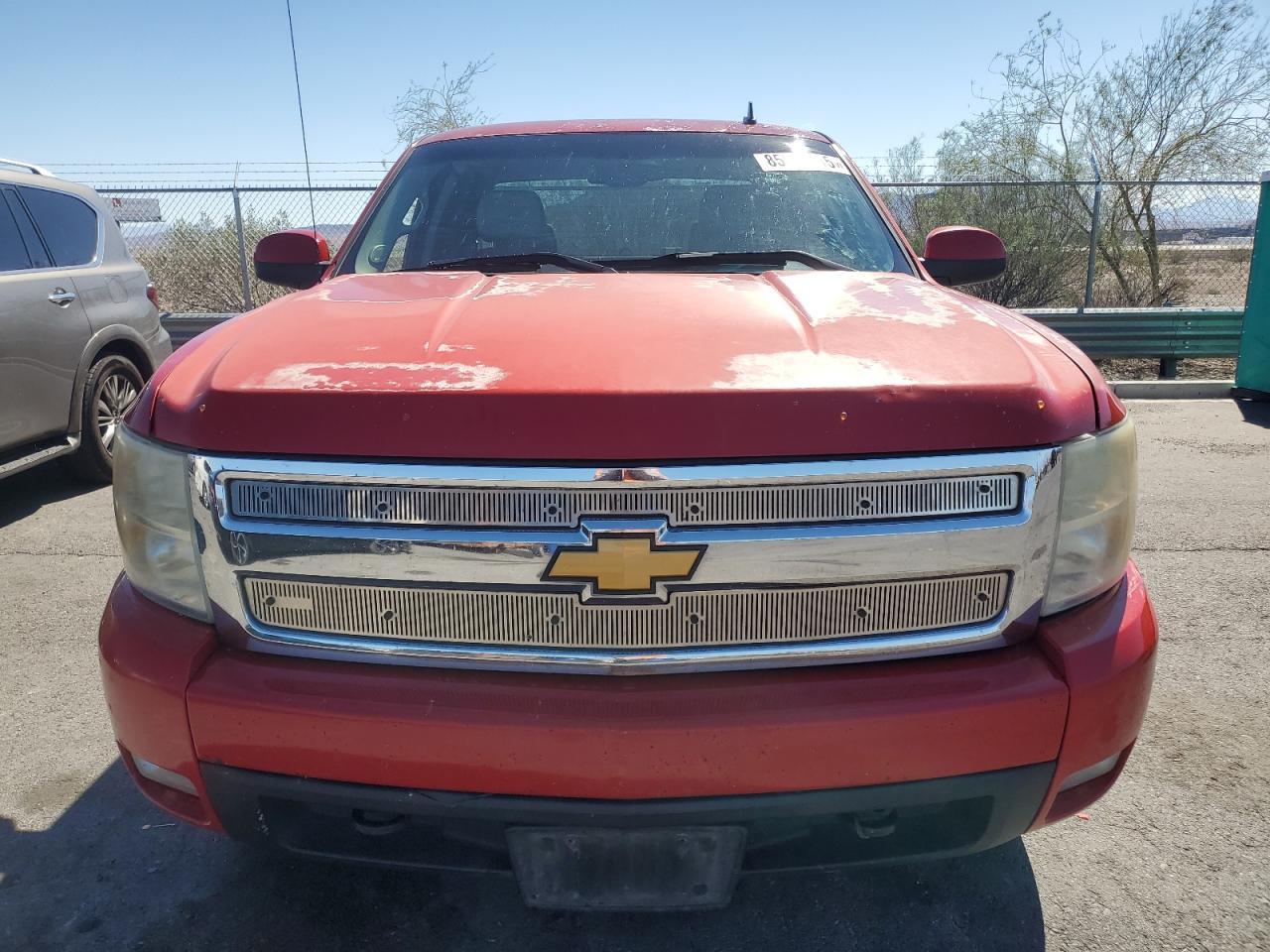 2008 Chevrolet Silverado K1500 - Image 5