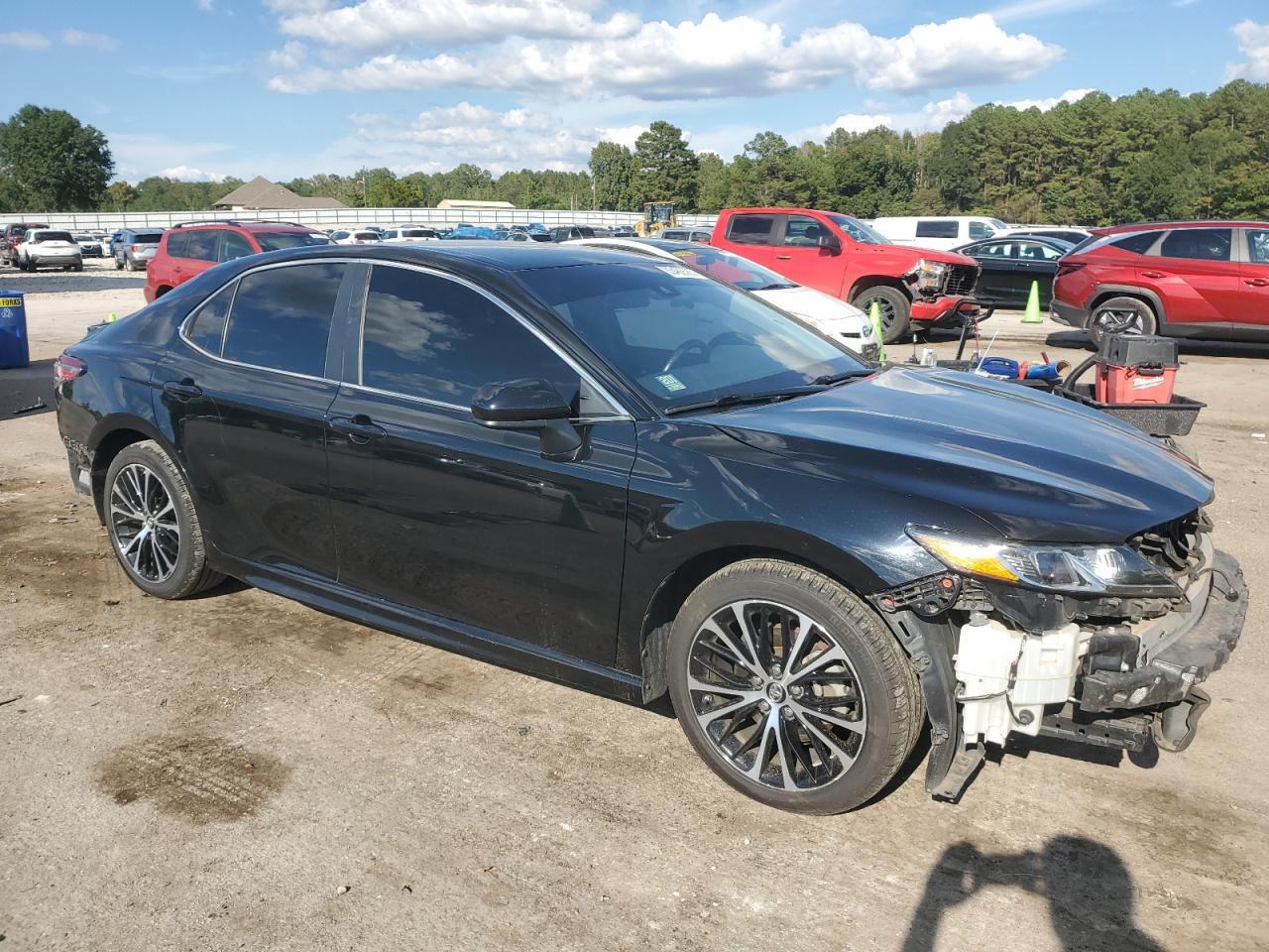 2019 Toyota Camry L - Фото 4