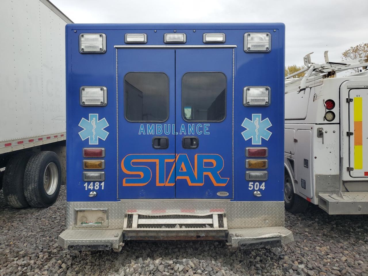 2017 Ford E-350 Ambulance - Фото 6