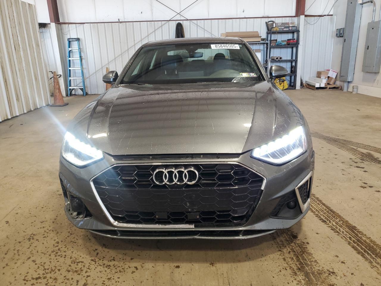 2022 Audi A4 Premium Plus 45 - Image 5