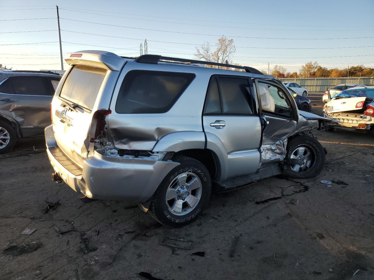 2007 Toyota 4Runner Sr5 - Фото 3