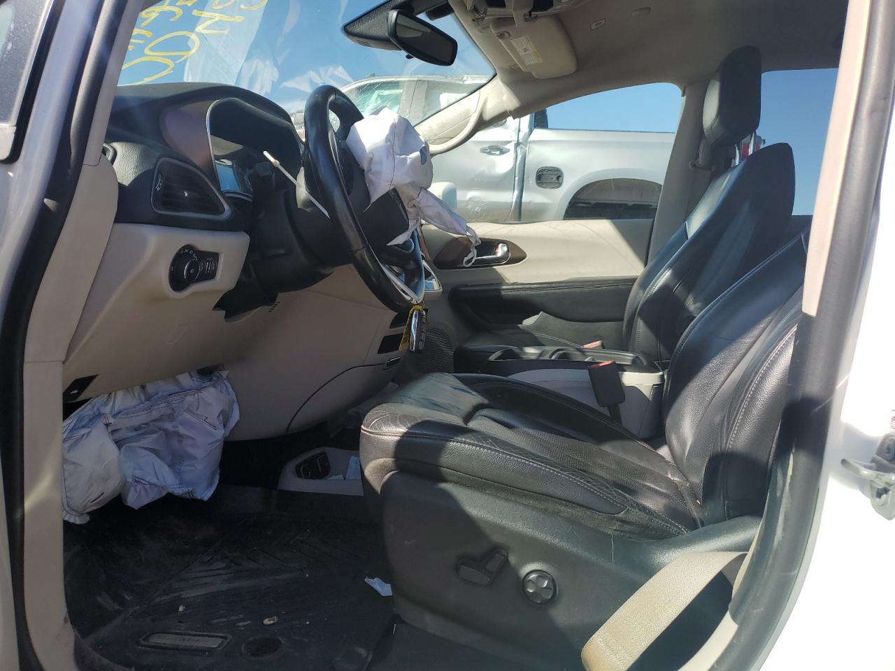 2018 Chrysler Pacifica Touring L - Фото 7