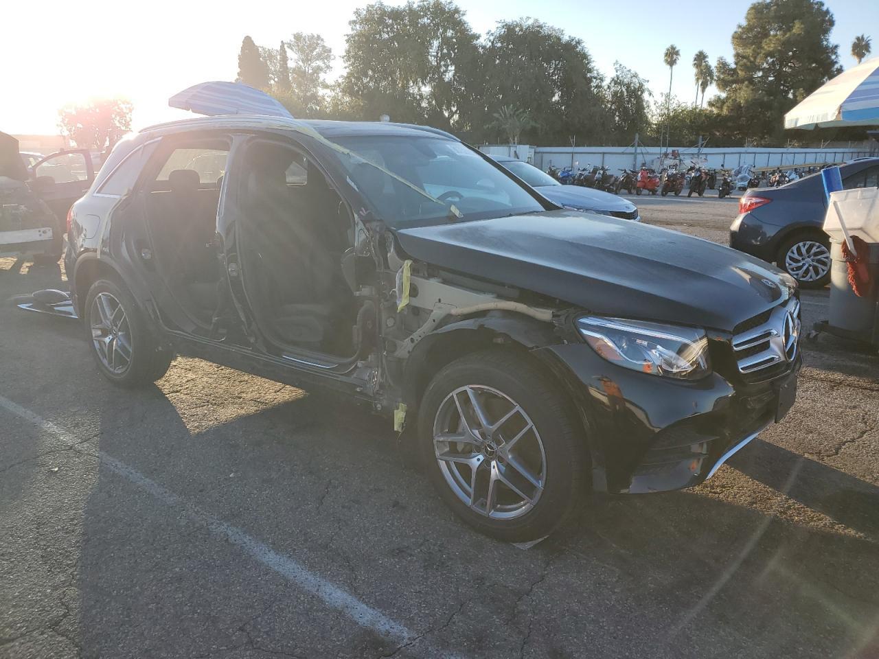 2019 Mercedes-Benz Glc 300 4Matic - Image 4