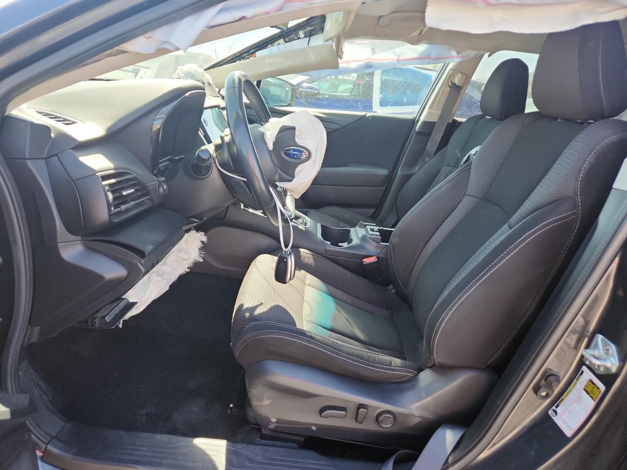 2022 Subaru Outback Premium - Image 7