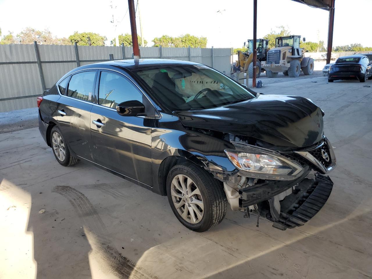 2017 Nissan Sentra S - Фото 4
