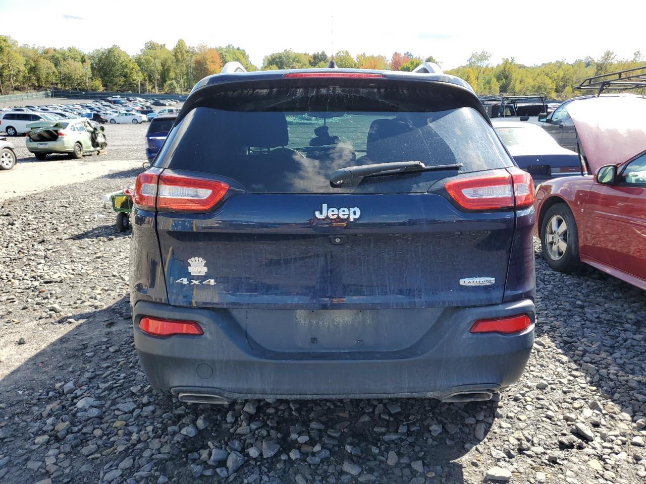 2015 Jeep Cherokee Latitude - Image 6