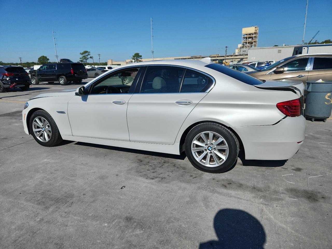 2016 BMW 528 I - Image 2