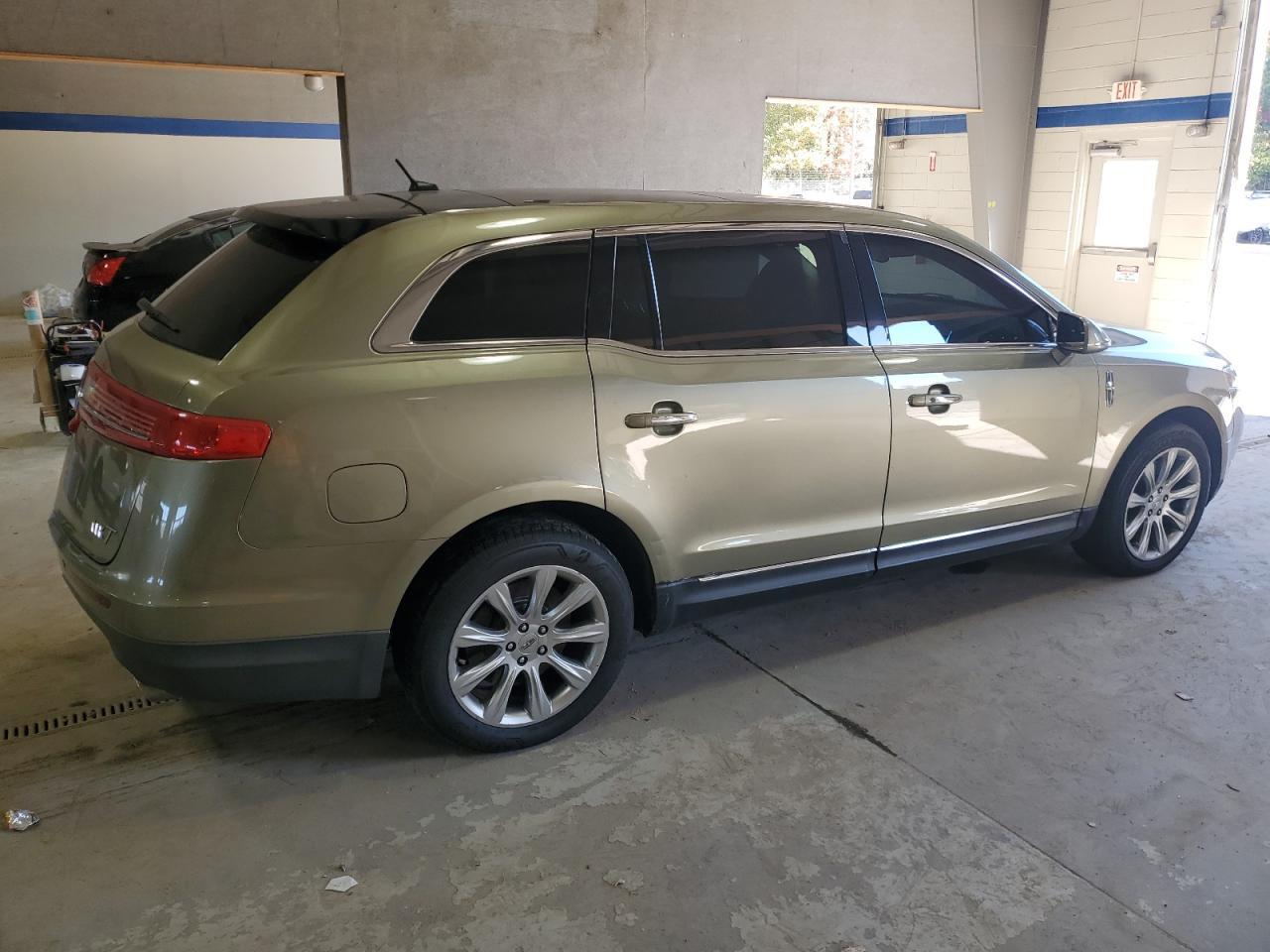 2013 Lincoln Mkt - Фото 3