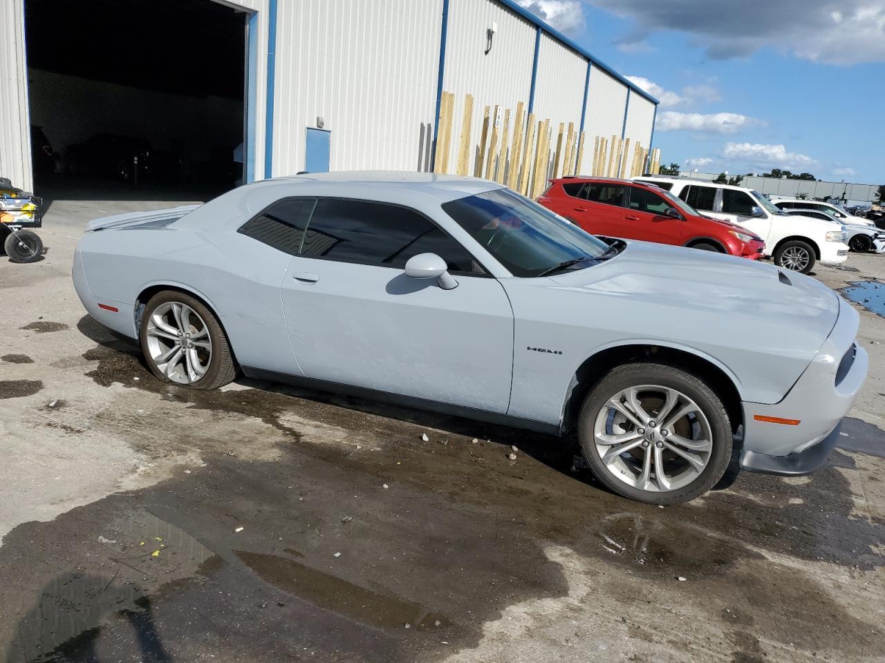 2022 Dodge Challenger R/T - Фото 4