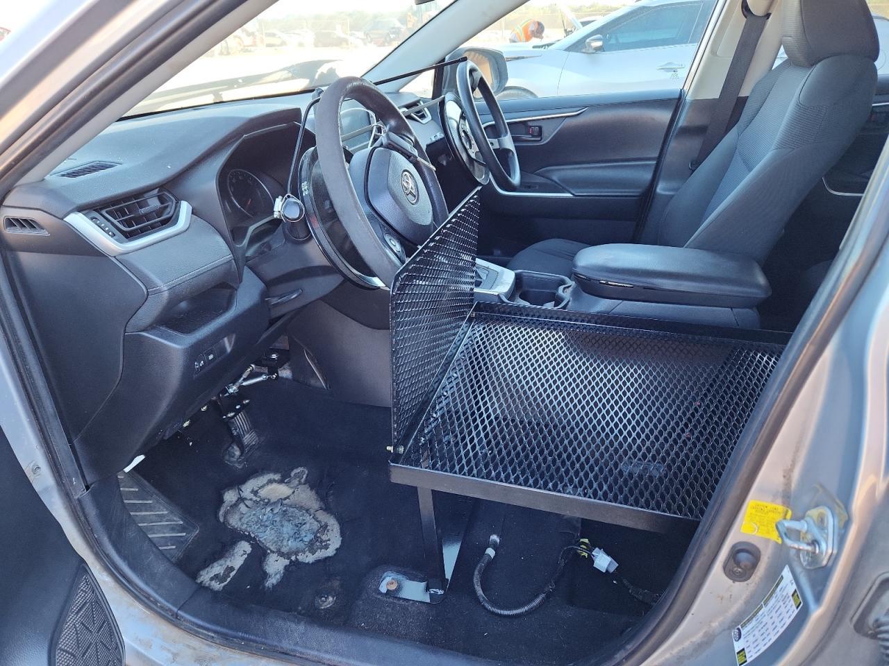 2019 Toyota Rav4 Le - Image 7