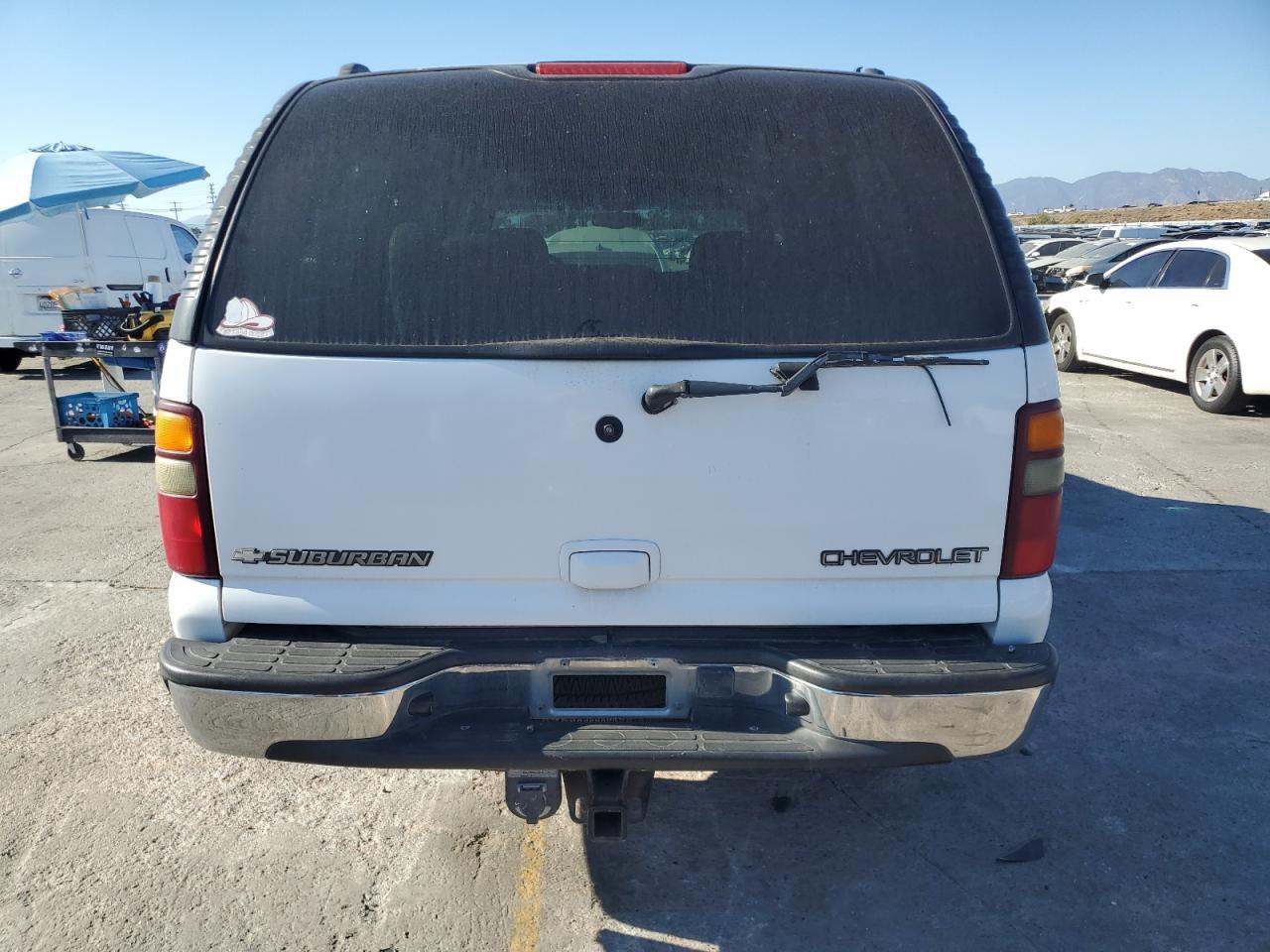 2002 Chevrolet Suburban C1500 - Фото 6