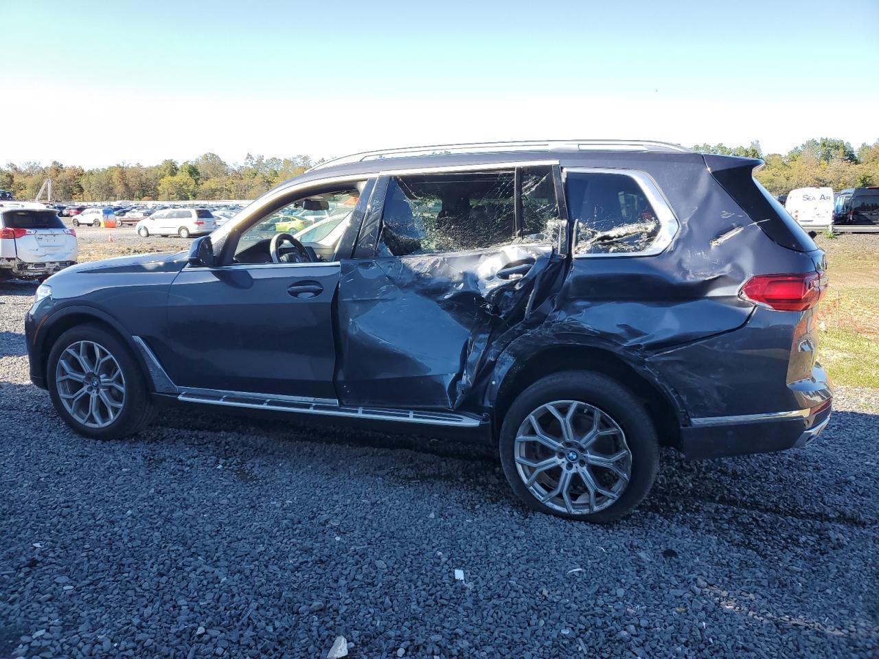 2019 BMW X7 xDrive40I - Фото 2