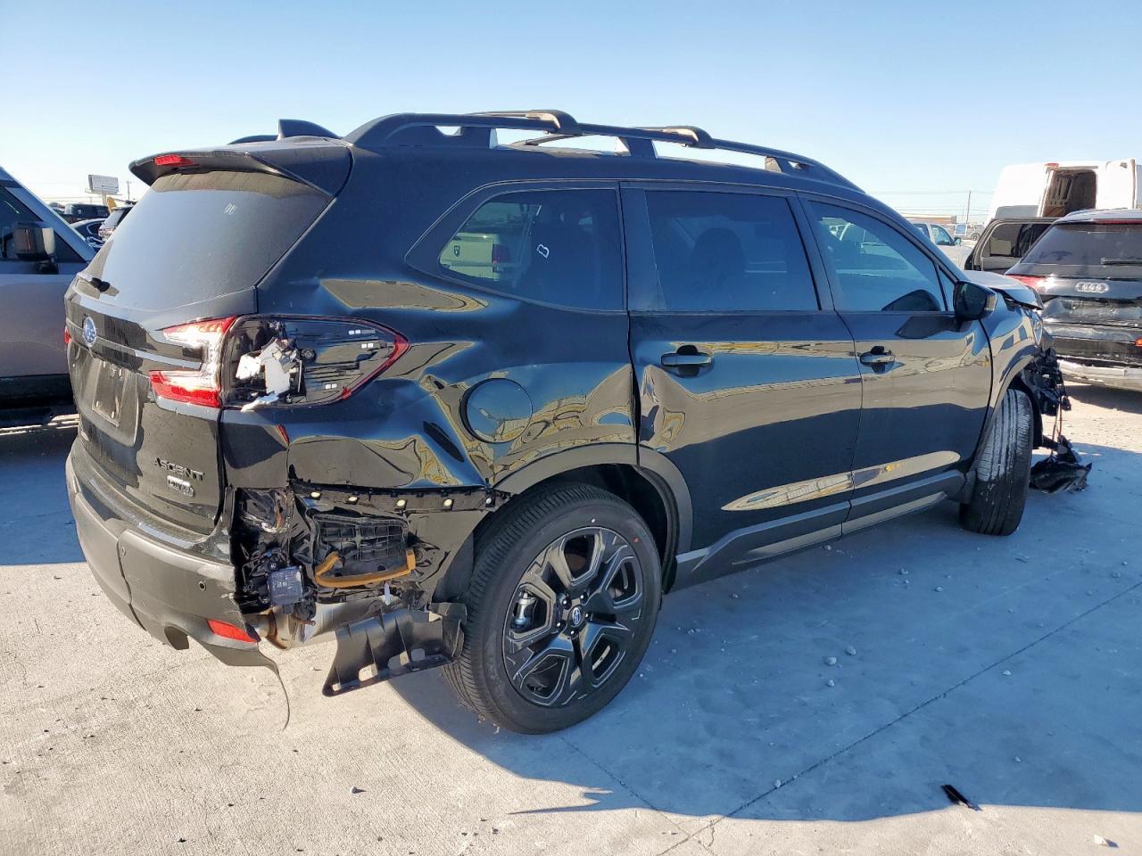 2025 Subaru Ascent Onyx Touring - Image 3