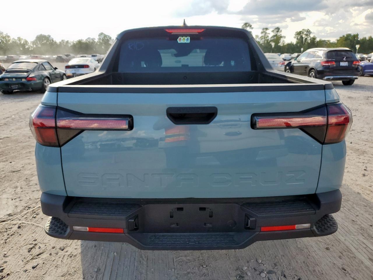 2024 Hyundai Santa Cruz Se - Image 7