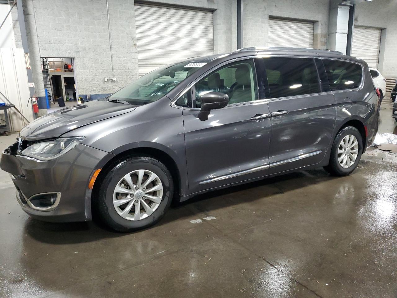 2018 Chrysler Pacifica Touring L Plus