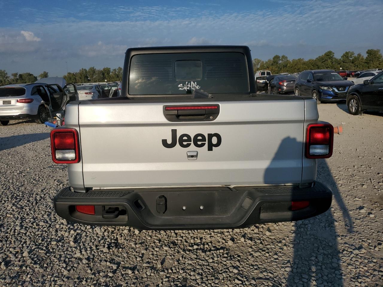 2024 Jeep Gladiator Sport - Image 6