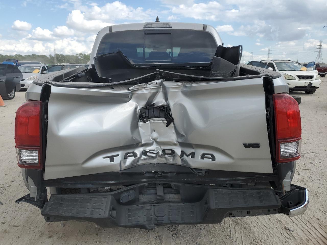 2022 Toyota Tacoma Double Cab - Image 6