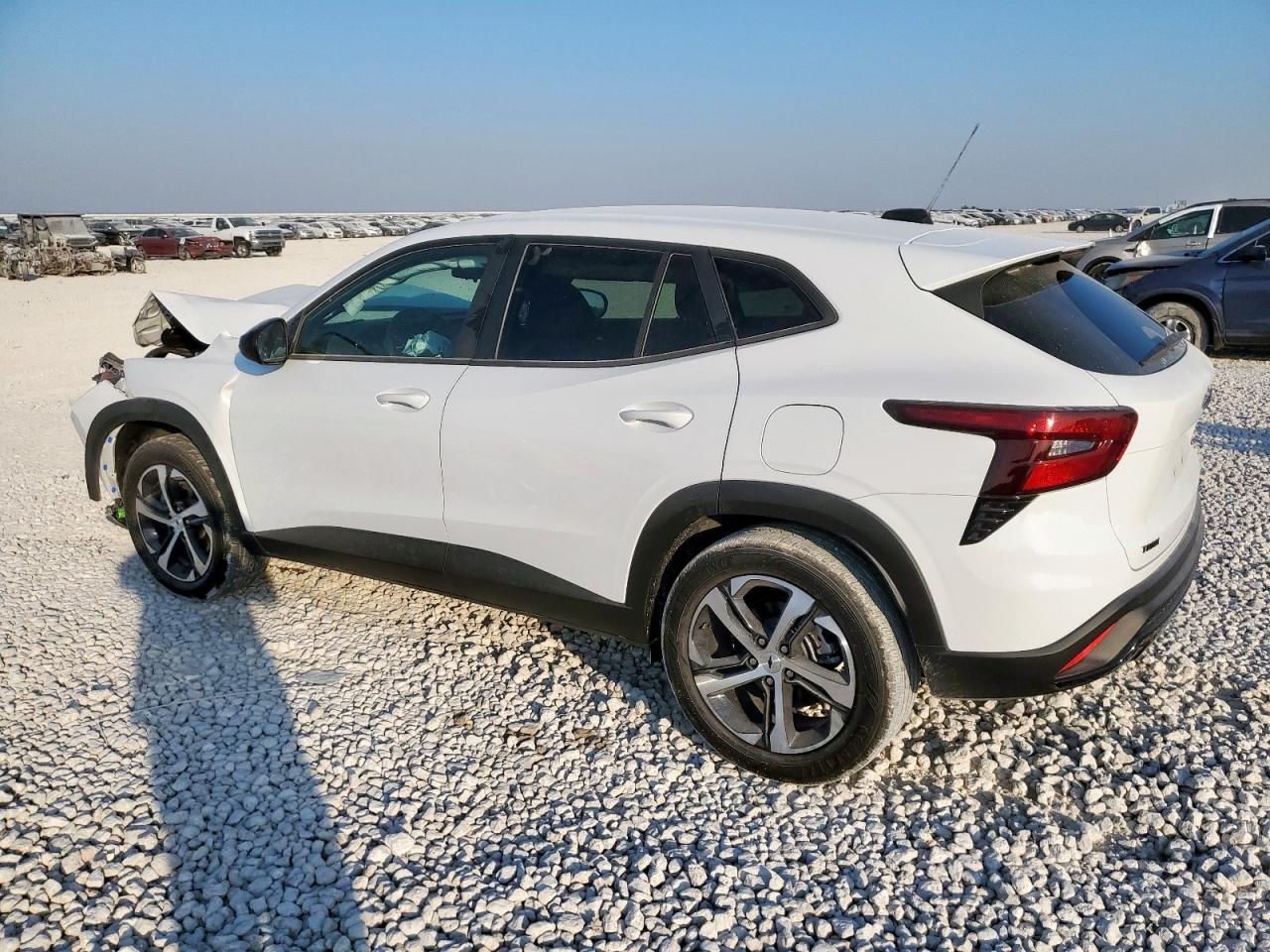 2024 Chevrolet Trax 1Rs - Image 2