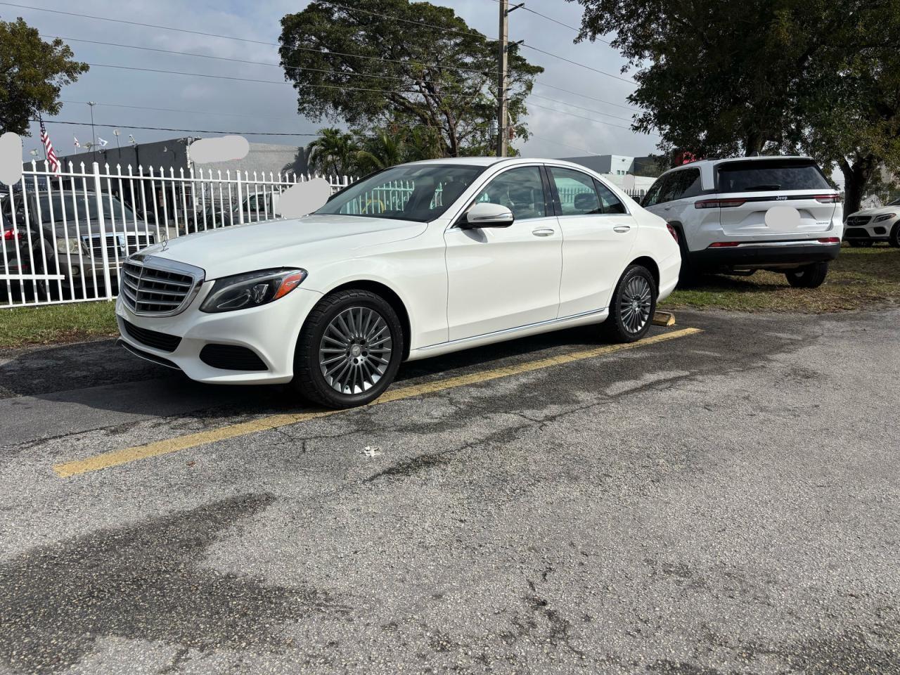 2015 Mercedes-Benz C 300 4Matic - Фото 2